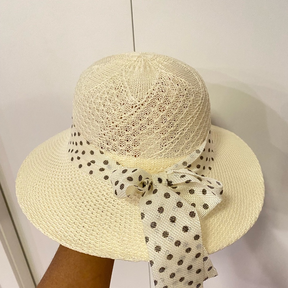 Summer Ready Polka Dot Creme Beach Hat, like-new condition.